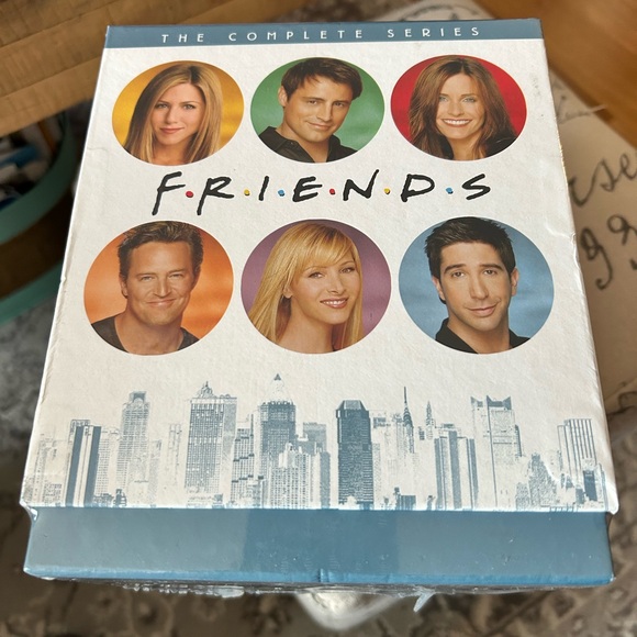 Friends: The Complete Series DVD Box Set - Blue - Picture 1 of 2